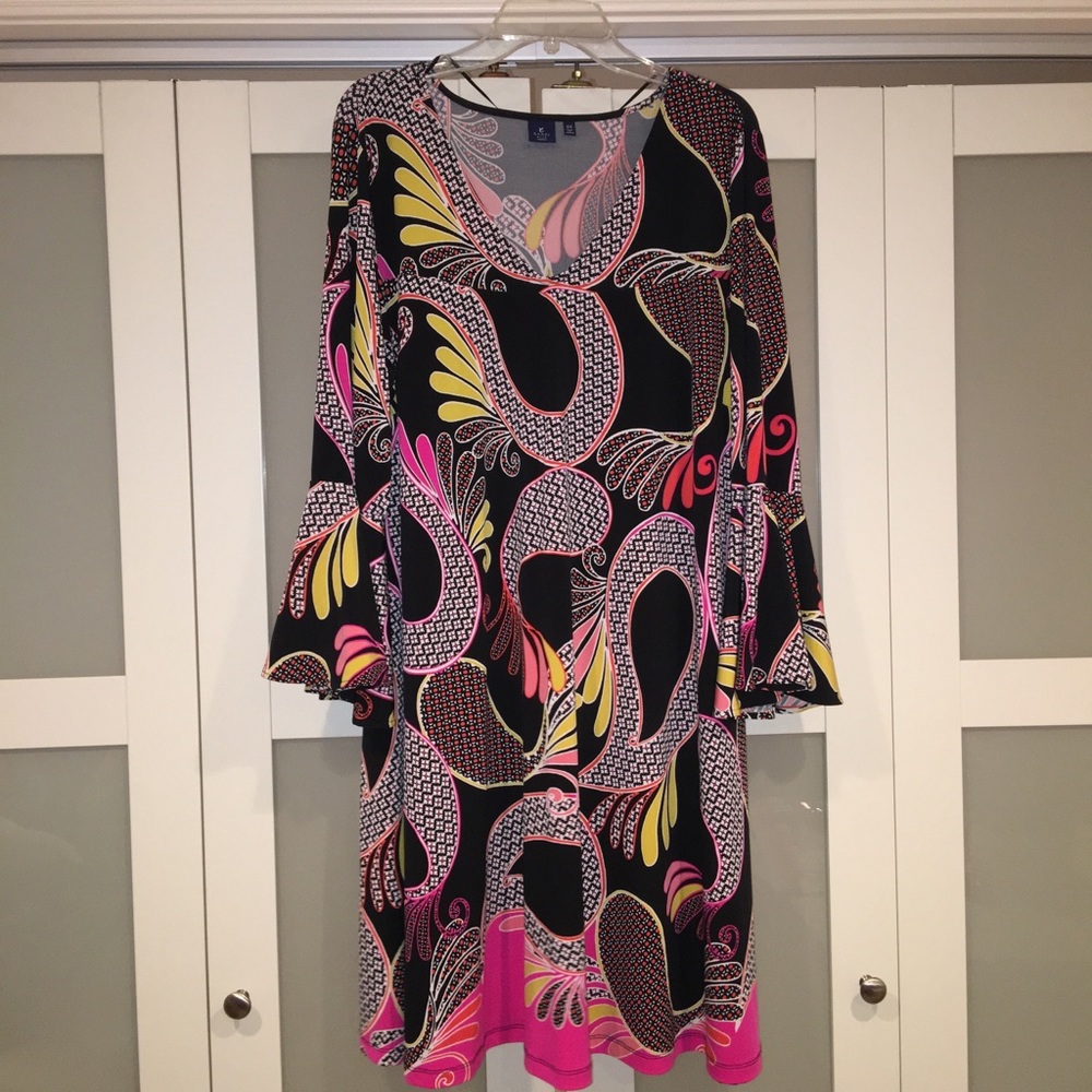 Plus Size Bell Sleeved Midi Dress